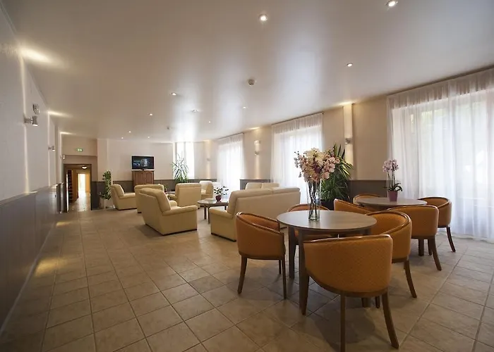 Hotel Western Au Grand Saint Jean