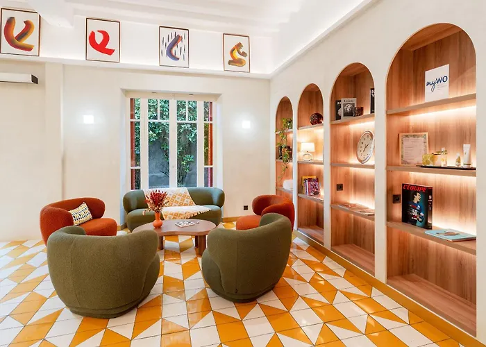 Отель Western Au Grand Saint Jean 4*