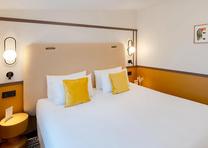 Hotel Western Au Grand Saint Jean 4*